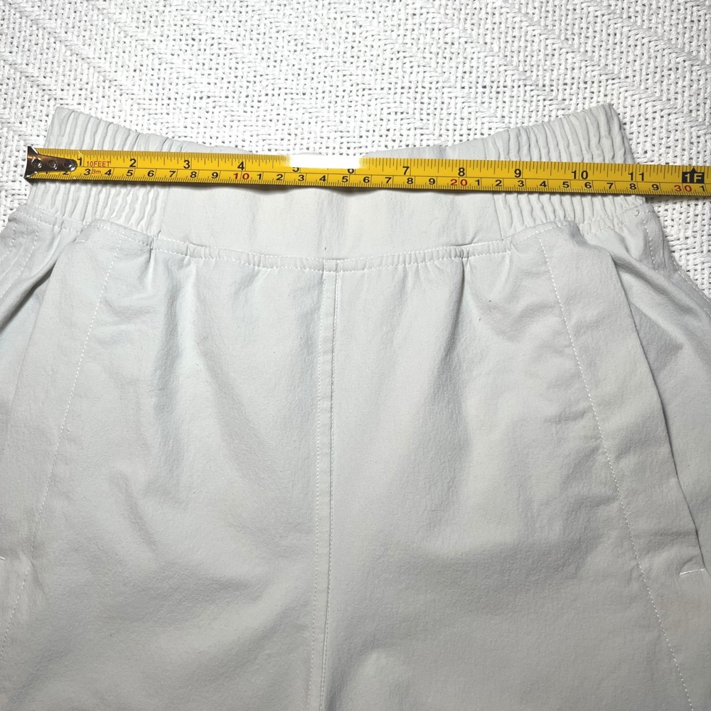 Lululemon Athletica Stretch Woven Relaxed-Fit High-Rise Short 4" Bone White XXS - Picture 6 of 8